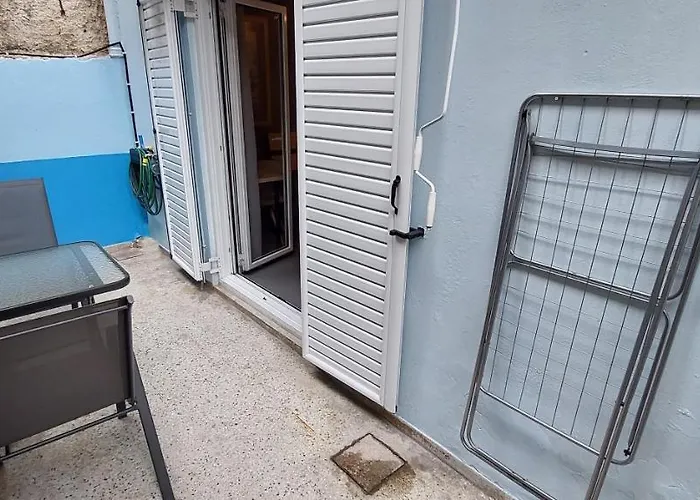 Honeybee 3 - Cozy Studio In The Center Of Athens